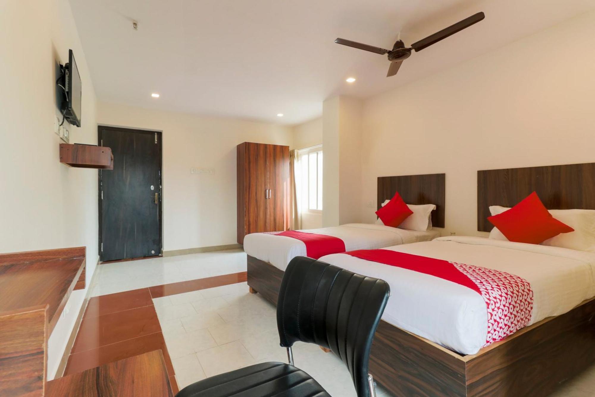 Hotel O Akshaya Elite Vijayawāda Exteriör bild