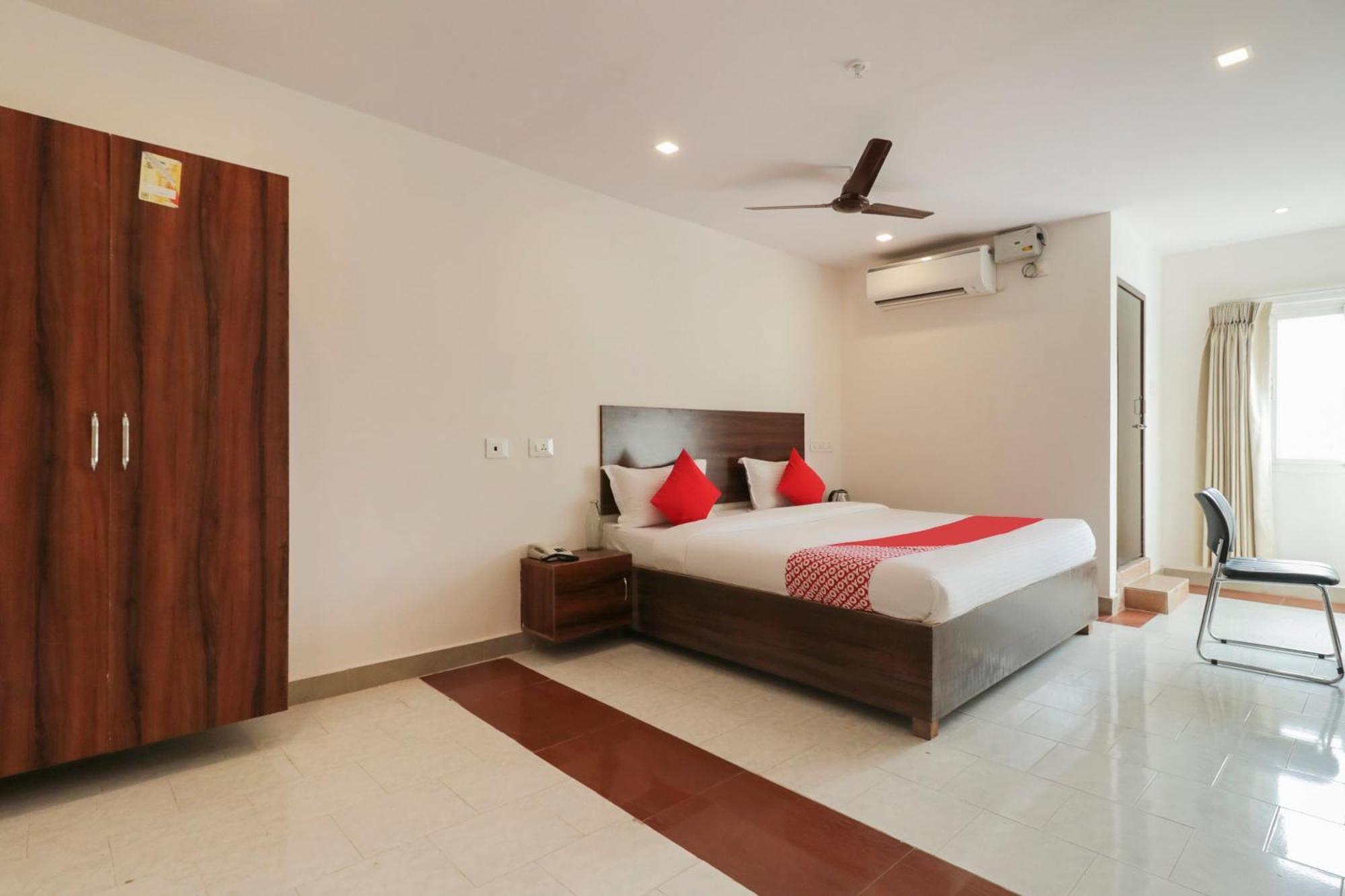Hotel O Akshaya Elite Vijayawāda Exteriör bild