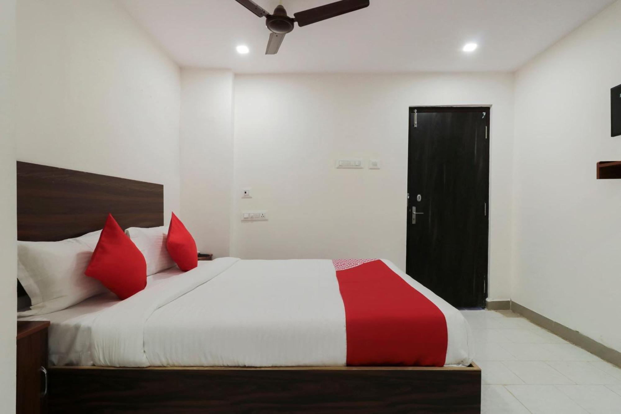 Hotel O Akshaya Elite Vijayawāda Exteriör bild