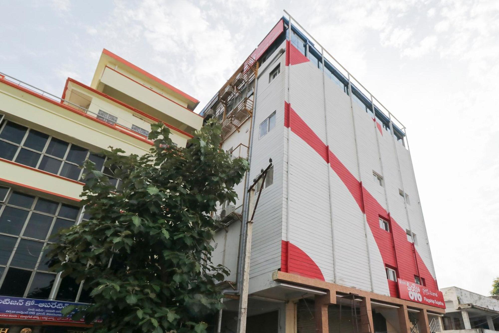 Hotel O Akshaya Elite Vijayawāda Exteriör bild